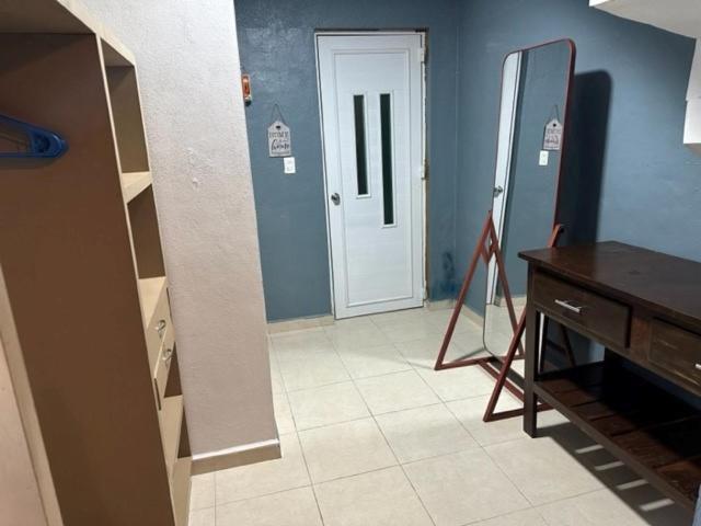 Alcoby Apartment *