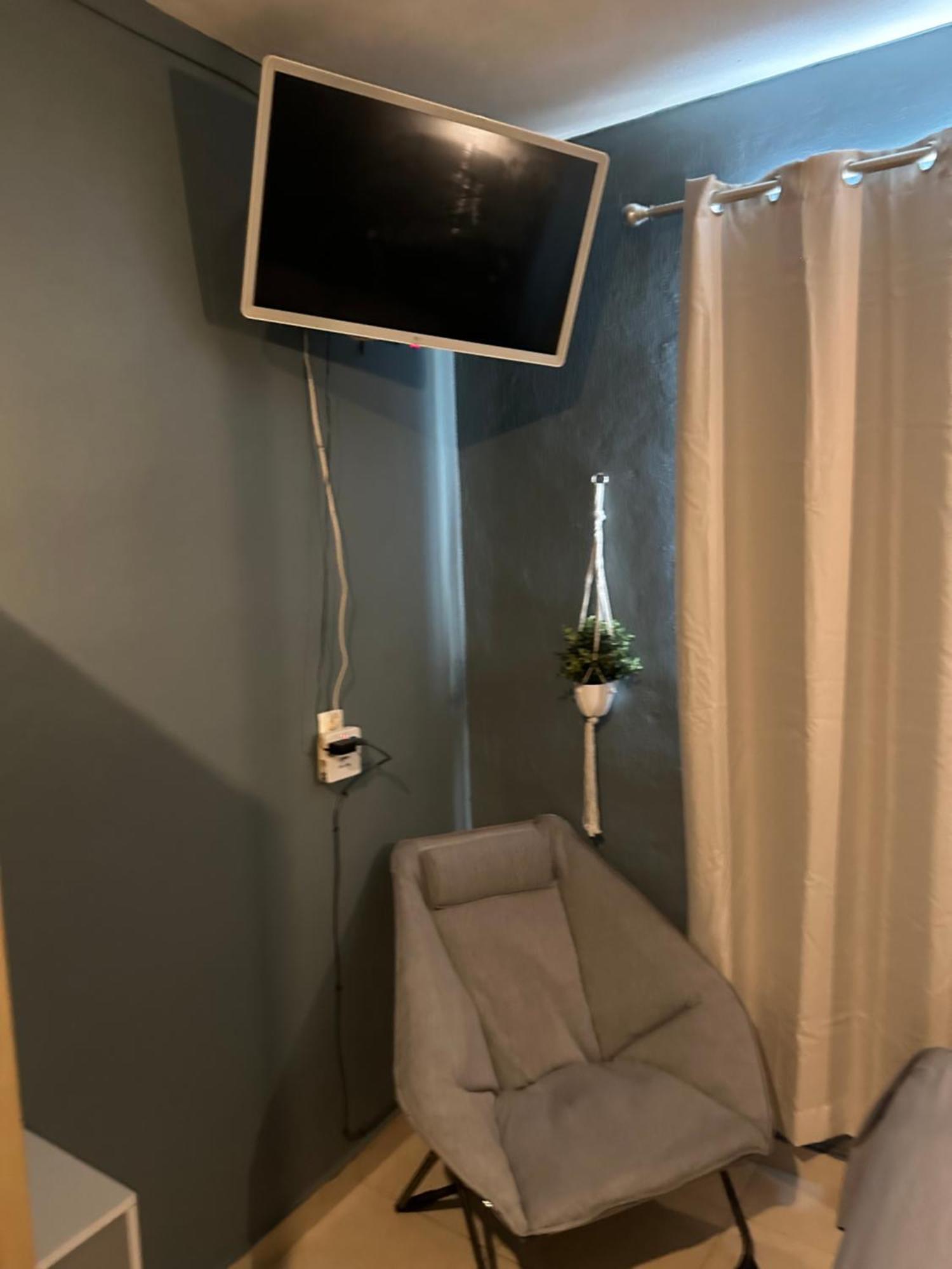 Alcoby Apartment *