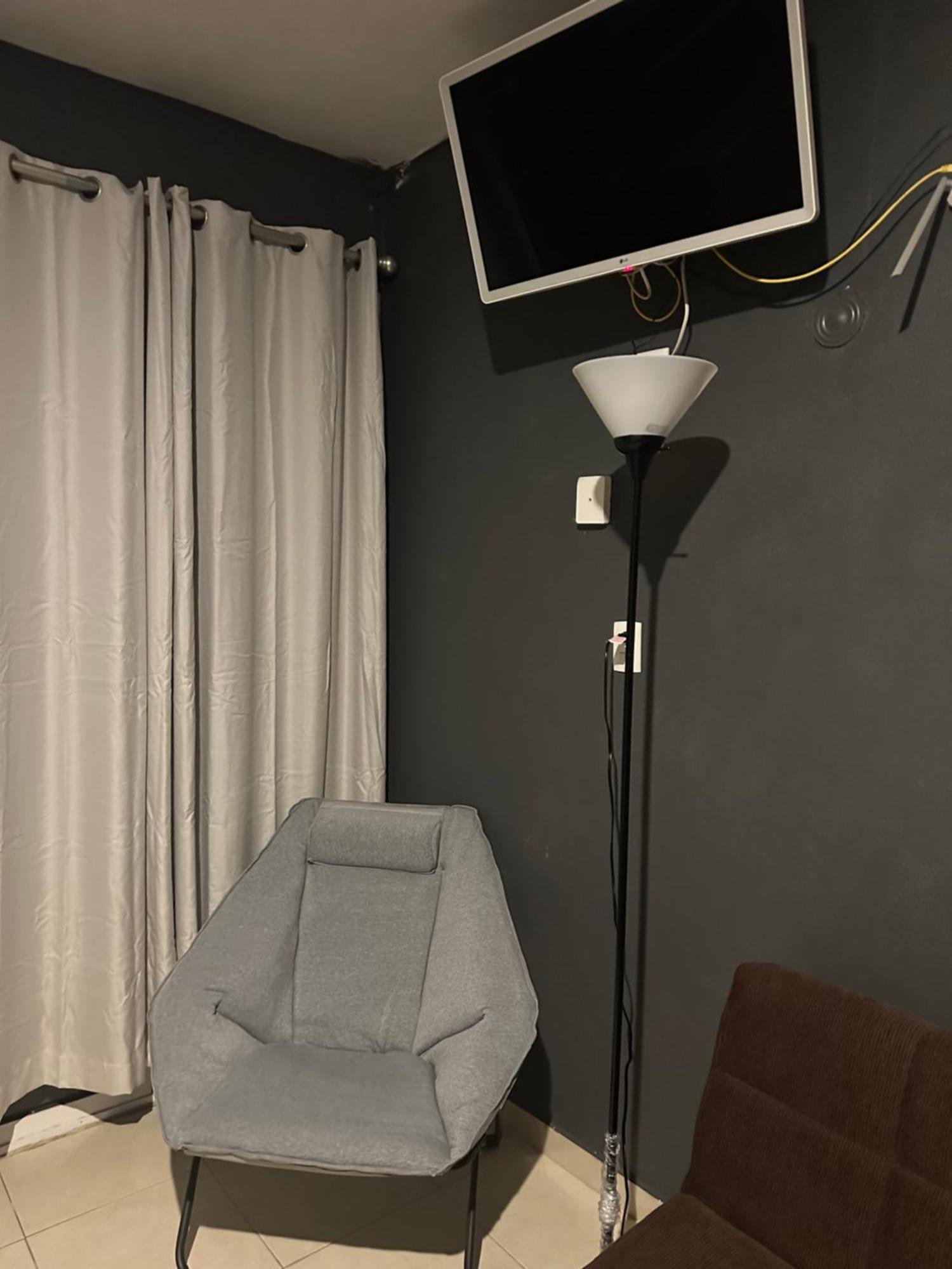 Alcoby Apartment *